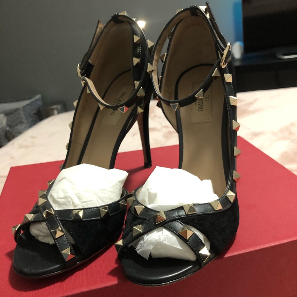 Valentino High Heel Pumps